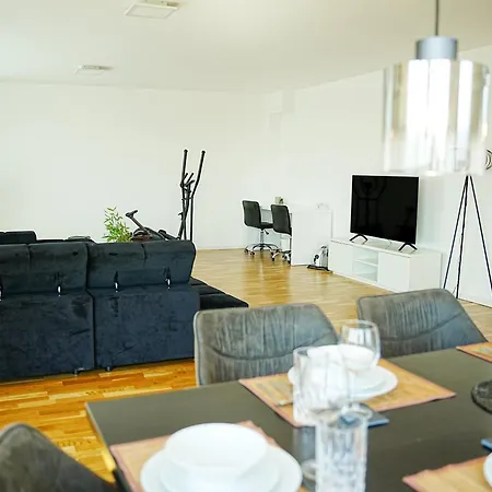 Appartement Remark - Penthouse Mit 360 Grad Dachterrasse *